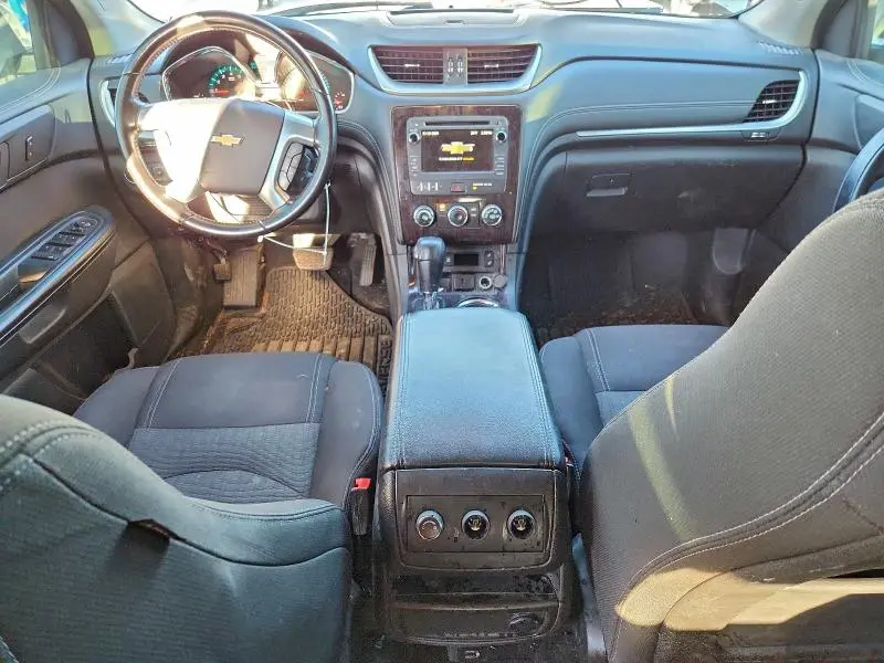 2017 CHEVROLET TRAVERSE LT  