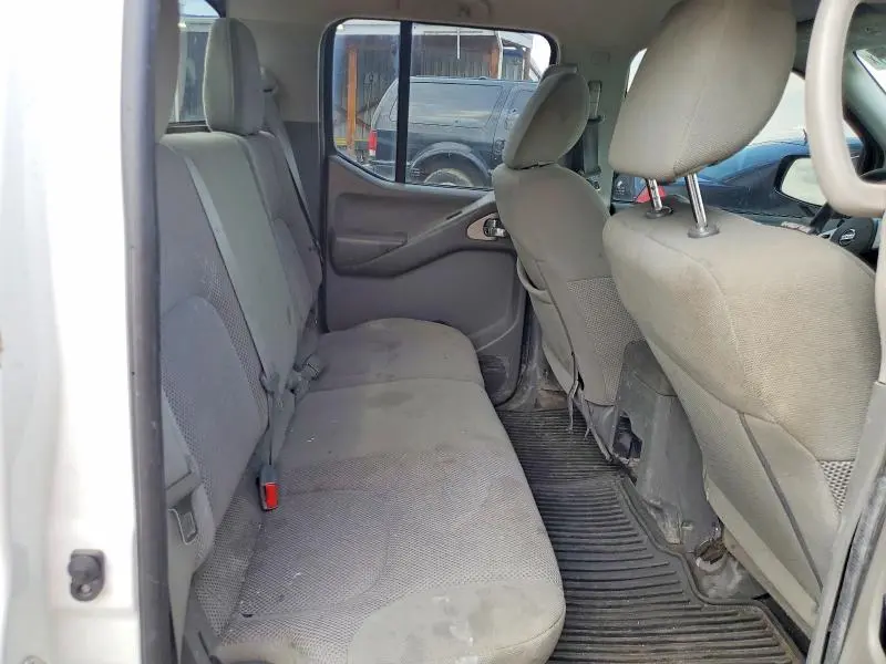 2019 NISSAN FRONTIER SV  