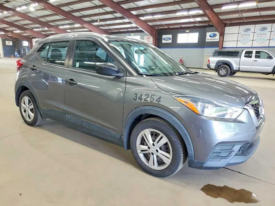 2019 NISSAN KICKS S  