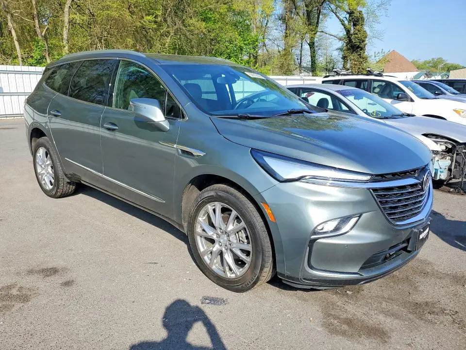 2022 BUICK ENCLAVE ESSENCE  