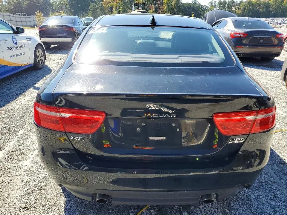 2019 JAGUAR XE PREMIUM  