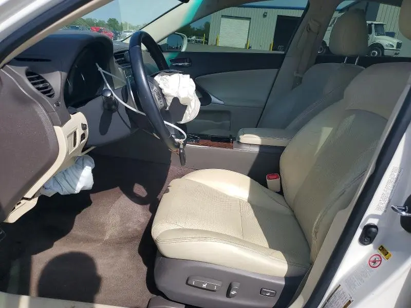 2013 LEXUS IS 250  