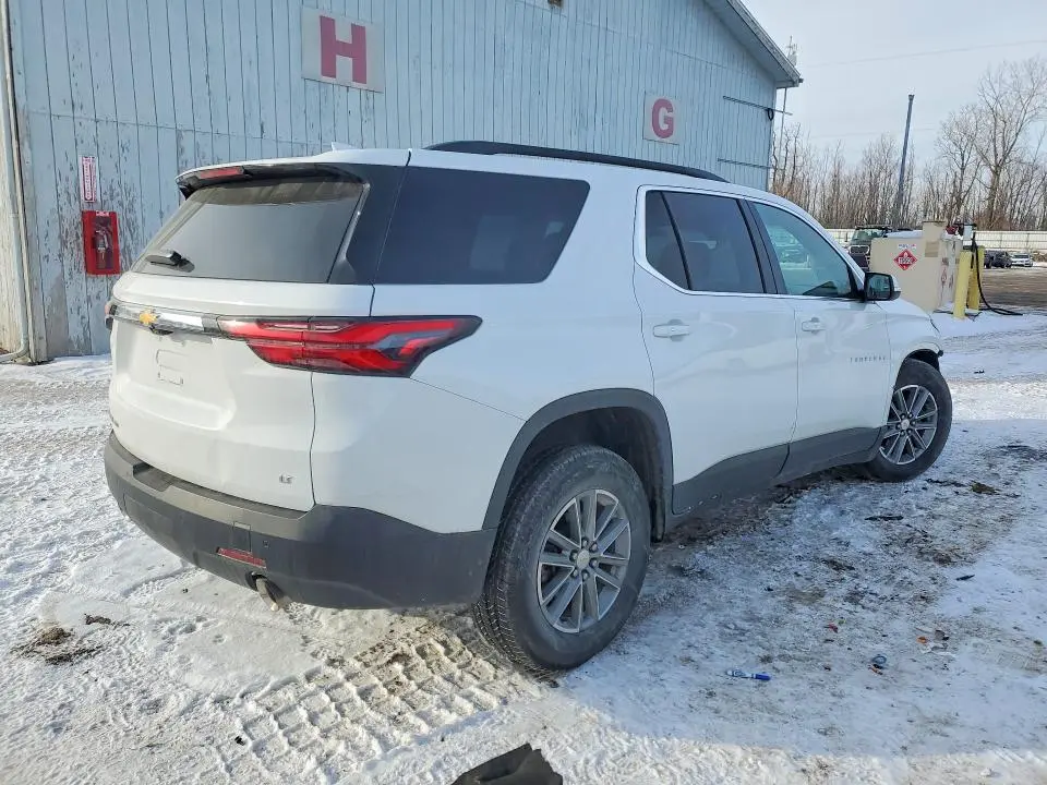 2022 CHEVROLET TRAVERSE LT  