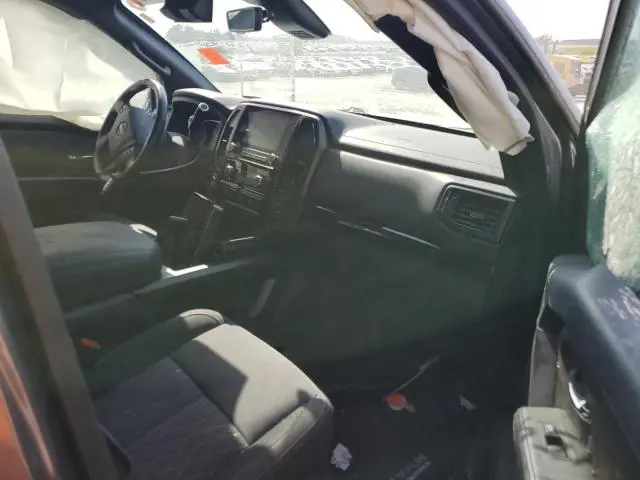 2023 NISSAN TITAN SV  