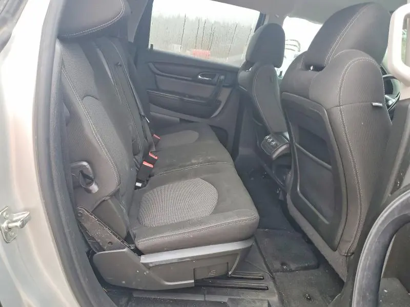 2017 CHEVROLET TRAVERSE LT  