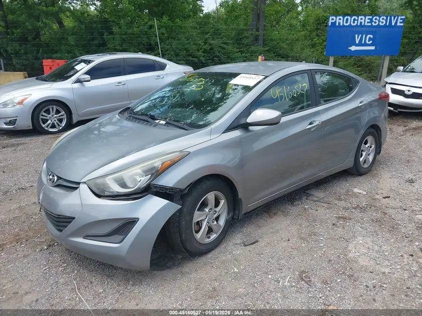 2015 HYUNDAI ELANTRA SE