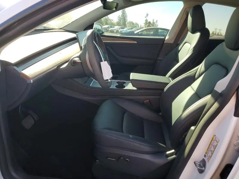 2025 TESLA MODEL Y   