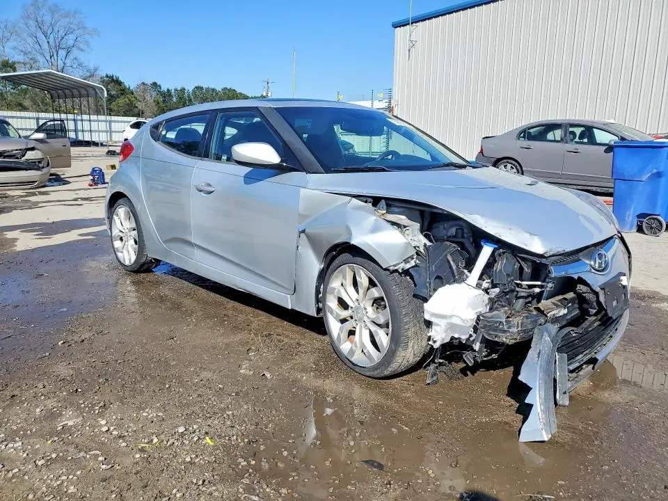 2013 HYUNDAI VELOSTER   