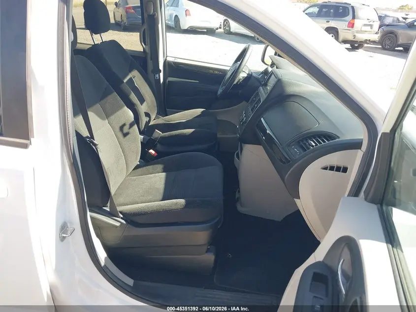2018 DODGE GRAND CARAVAN SE