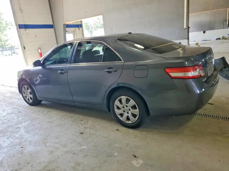 2011 TOYOTA CAMRY LE  