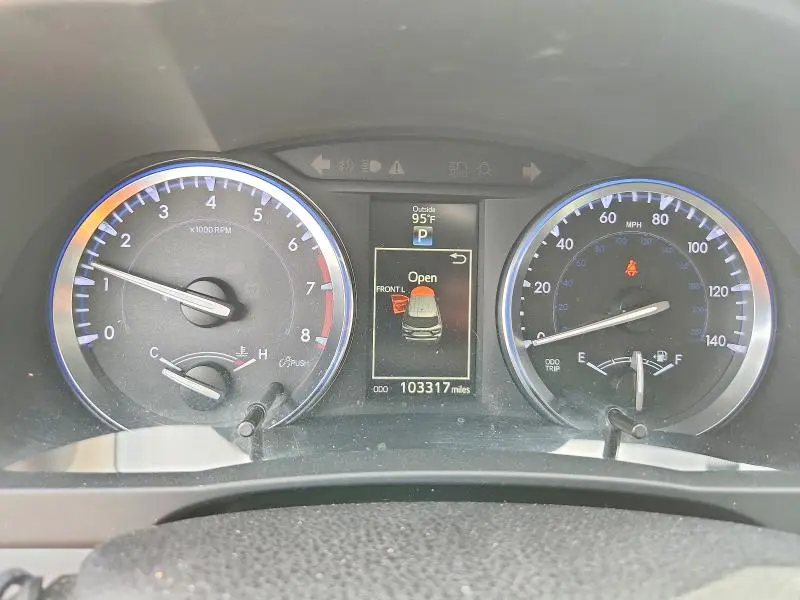 2015 TOYOTA HIGHLANDER XLE  
