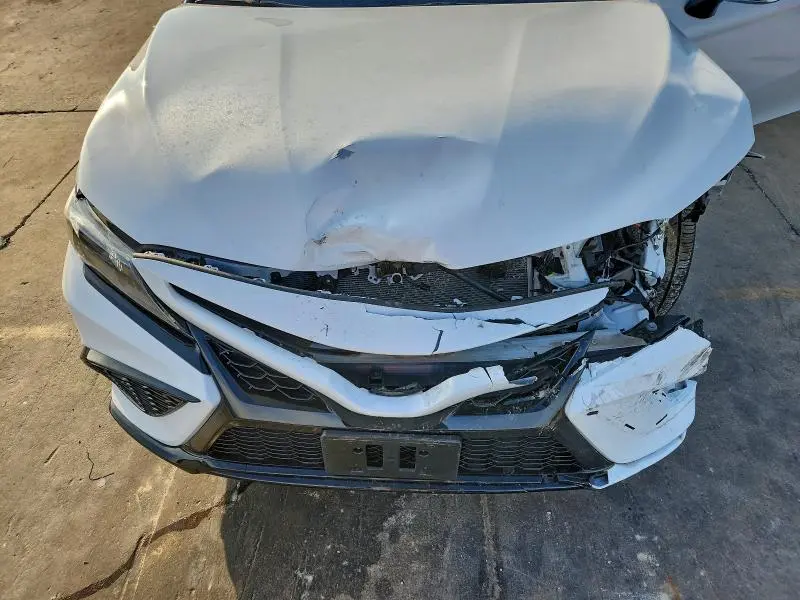 2024 TOYOTA CAMRY SE NIGHT SHADE  