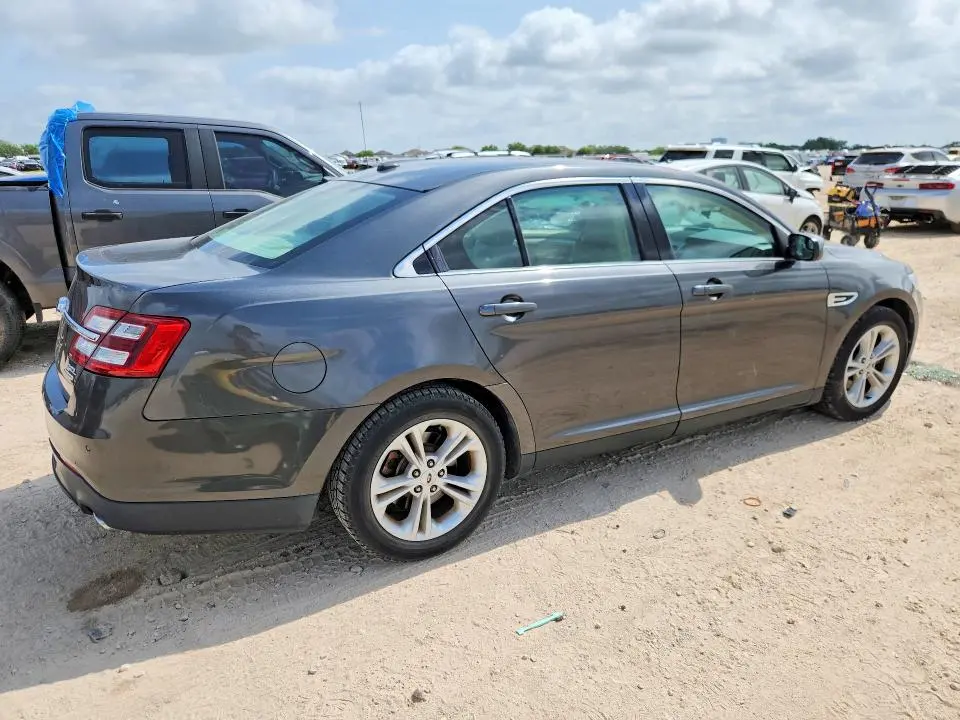 2016 FORD TAURUS SEL  
