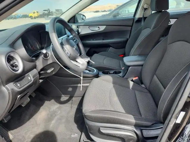 2023 KIA FORTE LX