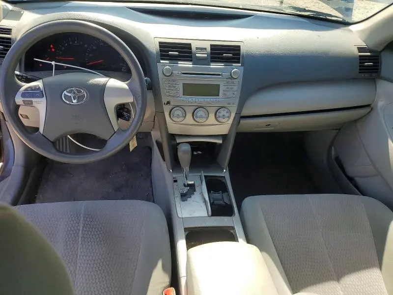 2011 TOYOTA CAMRY LE  