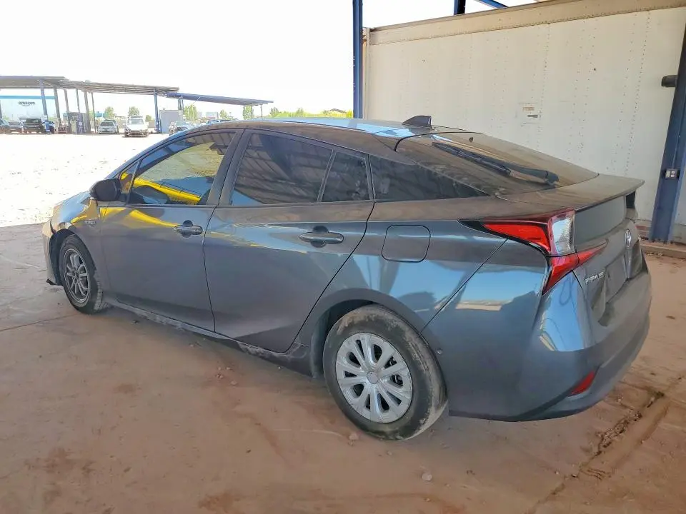 2021 TOYOTA PRIUS LE  