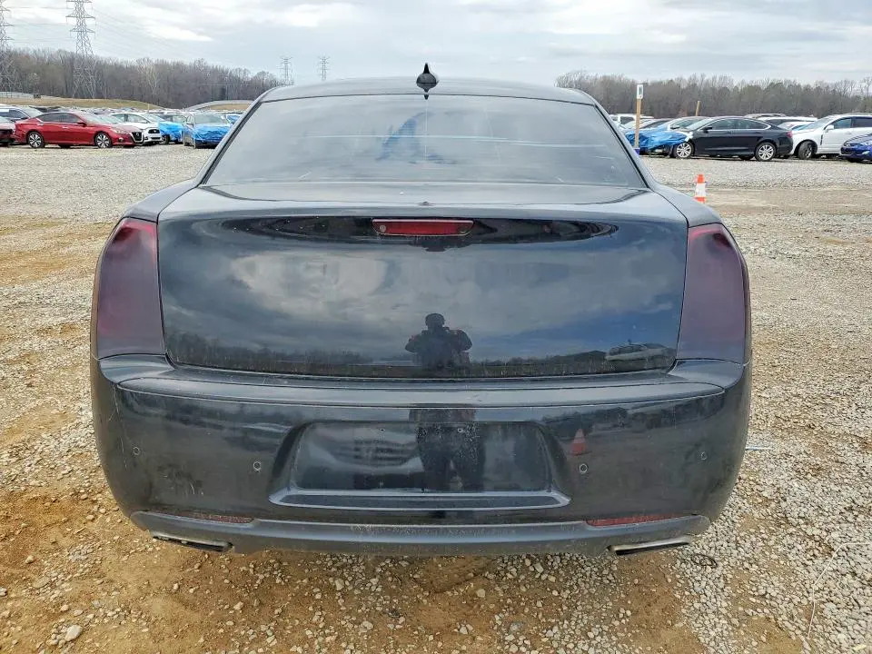2015 CHRYSLER 300C   
