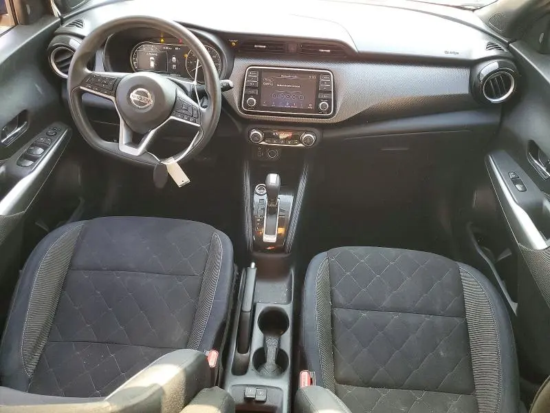 2018 NISSAN KICKS SV  