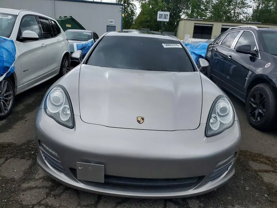 2011 PORSCHE PANAMERA 2  