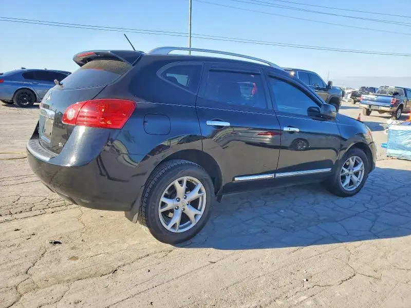 2011 NISSAN ROGUE S  