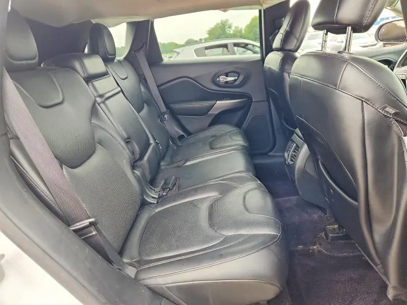 2019 JEEP CHEROKEE OVERLAND  