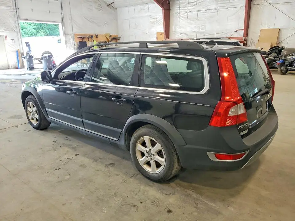 2011 VOLVO XC70 3.2  