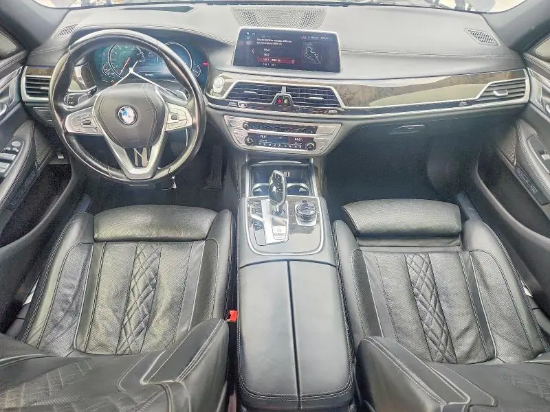 2018 BMW 750 XI  