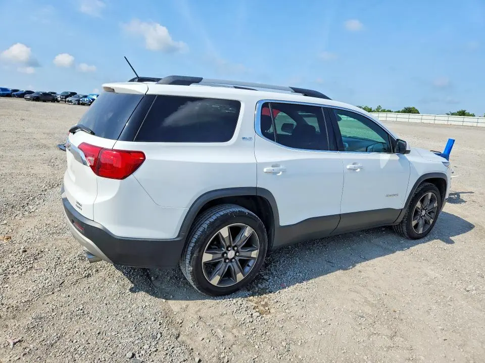 2017 GMC ACADIA SLT-2  