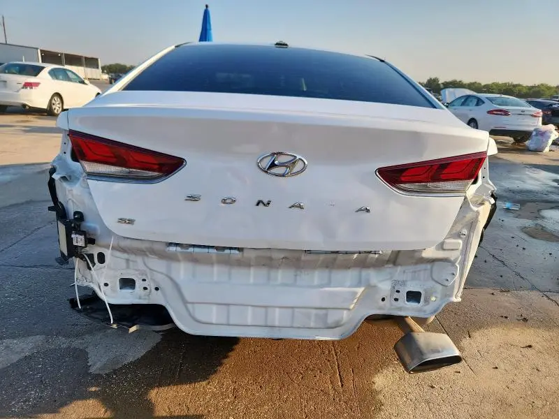 2018 HYUNDAI SONATA SE  