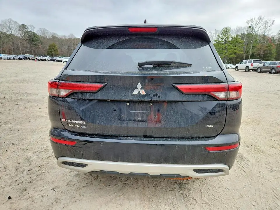 2022 MITSUBISHI OUTLANDER SE  
