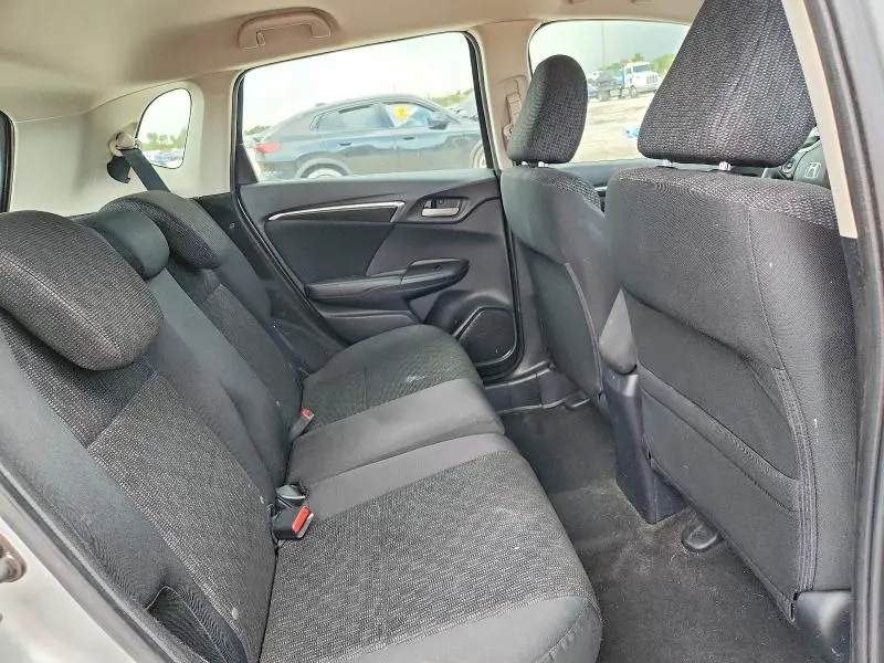 2015 HONDA FIT LX  