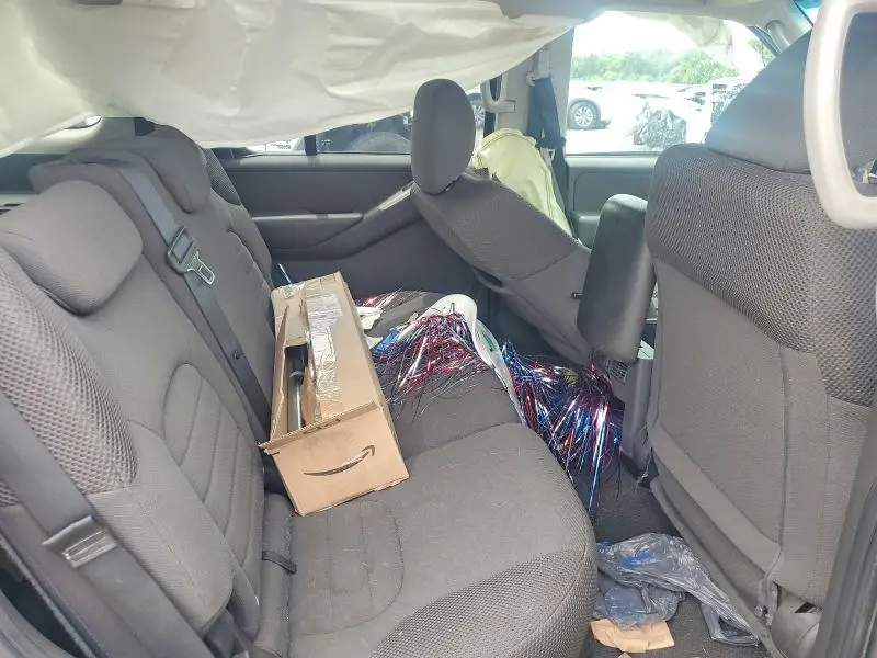 2011 NISSAN PATHFINDER S  