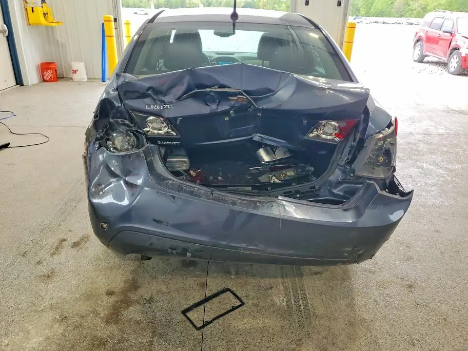2014 CHEVROLET CRUZE LS  