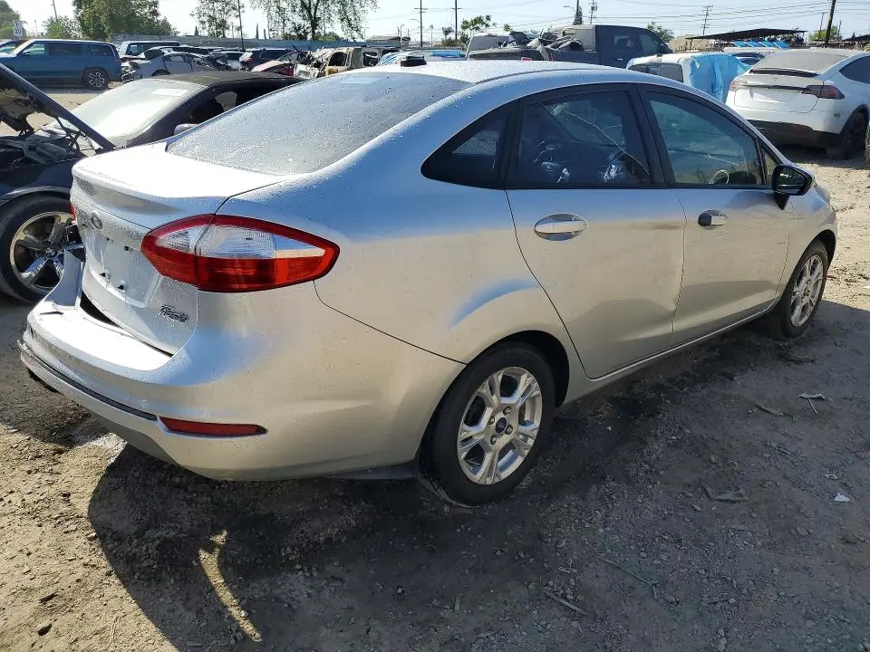 2015 FORD FIESTA SE  