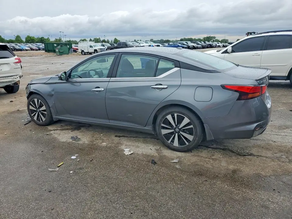 2019 NISSAN ALTIMA SV  