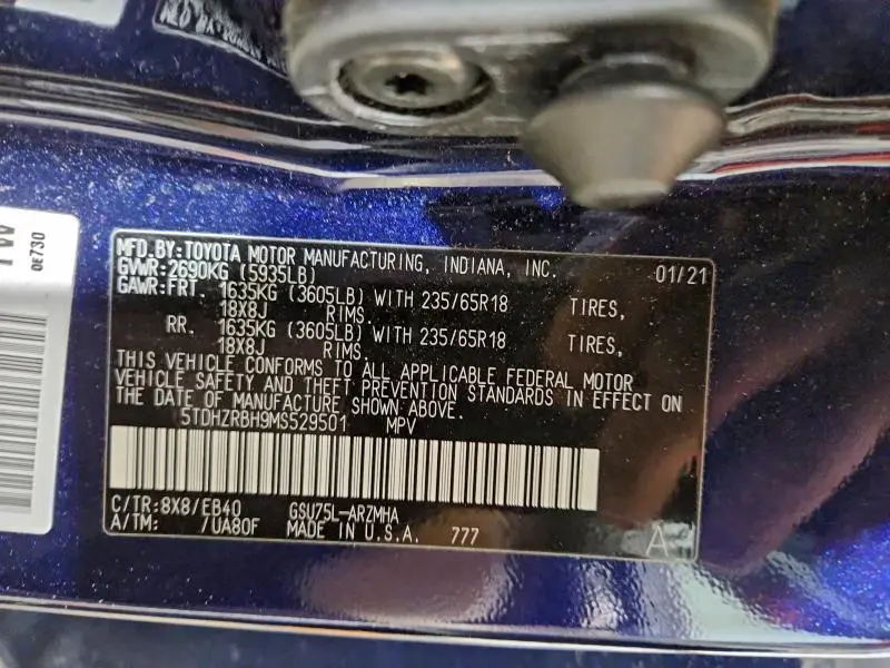 2021 TOYOTA HIGHLANDER XLE  