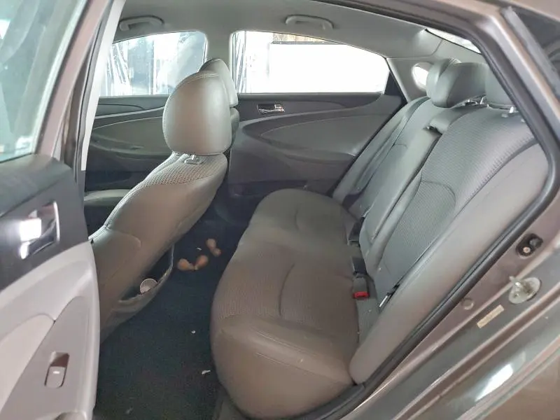 2011 HYUNDAI SONATA SE  