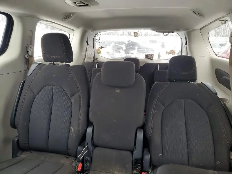 2017 CHRYSLER PACIFICA LX  