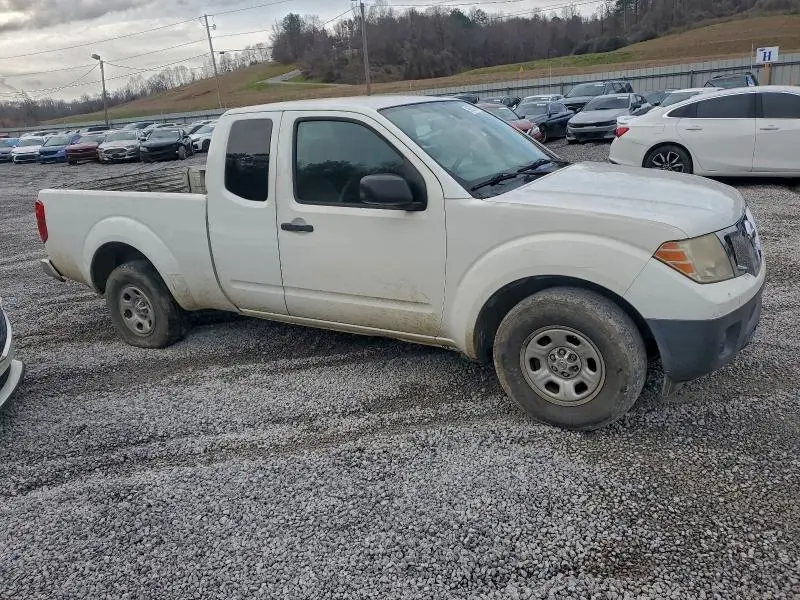 2014 NISSAN FRONTIER S  