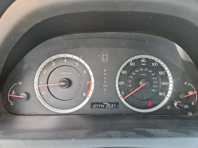 2011 HONDA ACCORD LX  