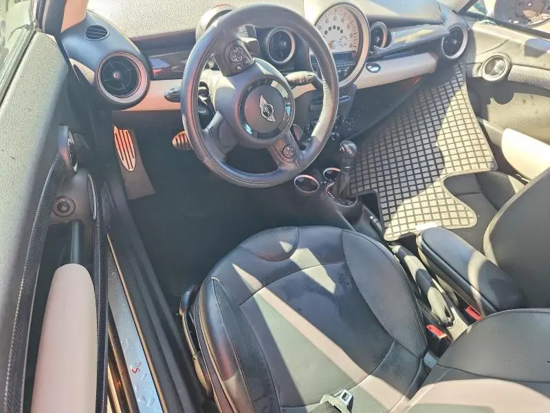 2013 MINI COOPER S  