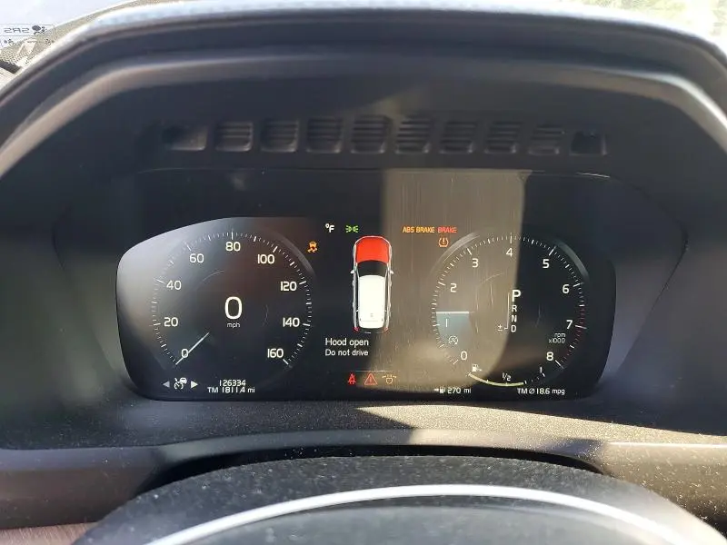 2018 VOLVO XC90 T6  