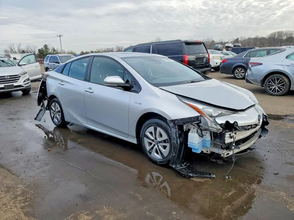 2018 TOYOTA PRIUS THREE  