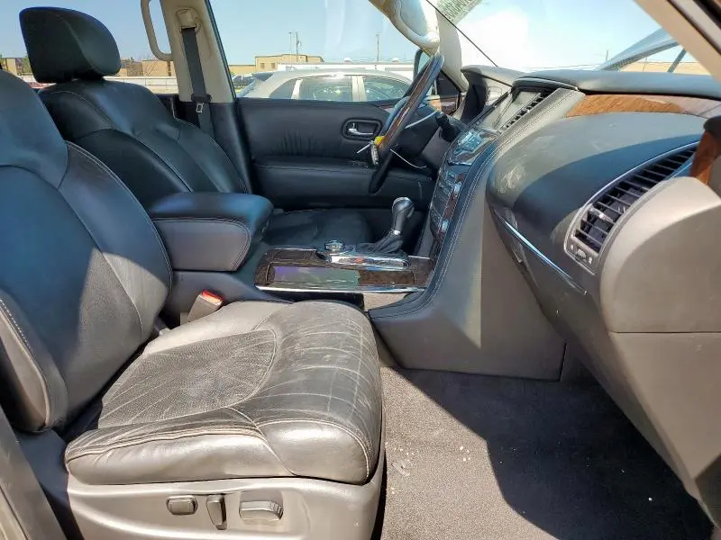 2016 INFINITI QX80   
