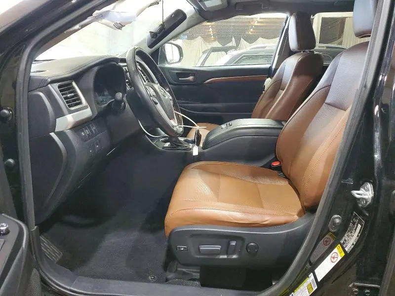 2017 TOYOTA HIGHLANDER LIMITED  