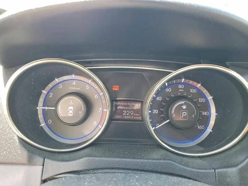 2011 HYUNDAI SONATA GLS  