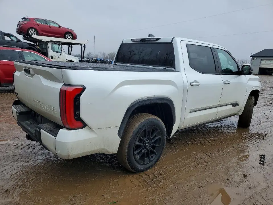 2024 TOYOTA TUNDRA CREWMAX LIMITED  