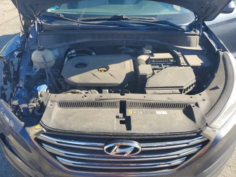 2018 HYUNDAI TUCSON SE  
