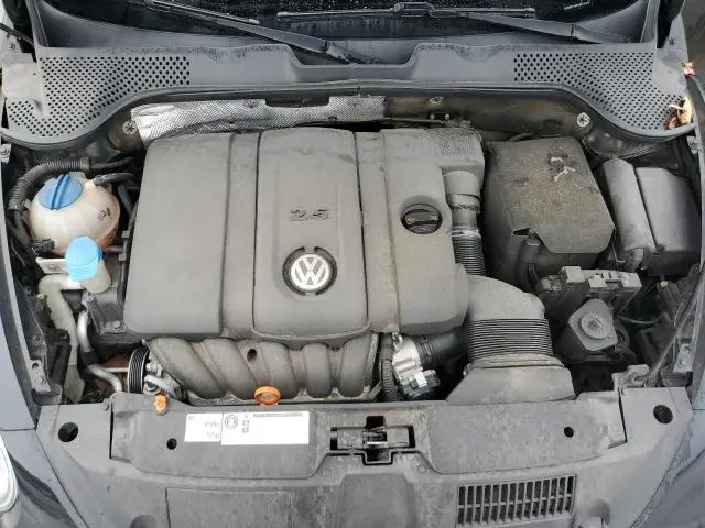 2012 VOLKSWAGEN BEETLE   