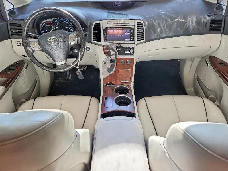 2011 TOYOTA VENZA AWD V6  
